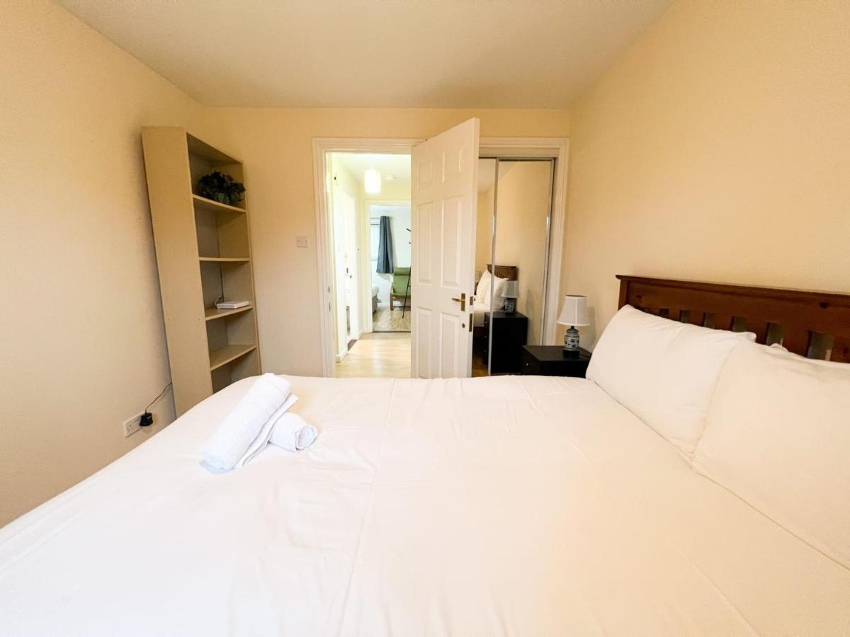 2 Bedroom - River Clyde Home - Parking Glasgow Extérieur photo