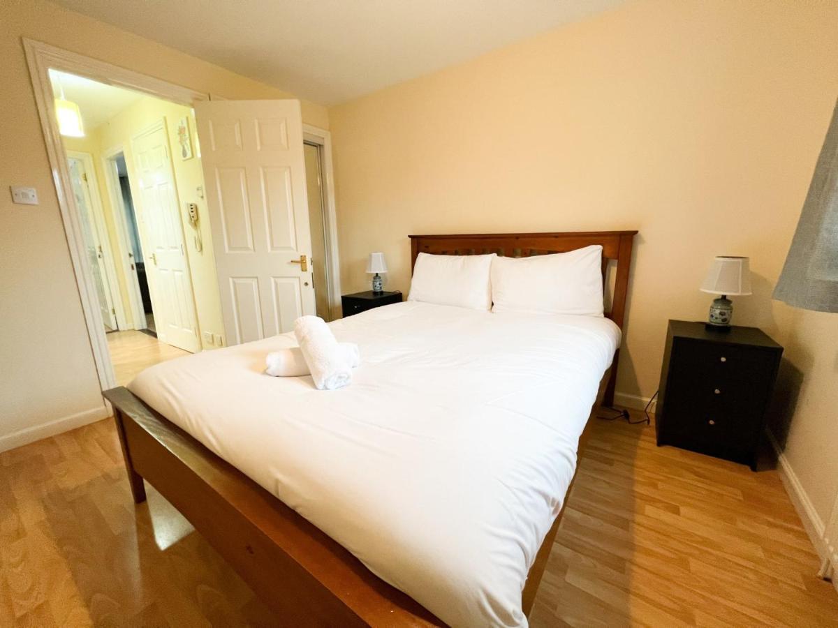 2 Bedroom - River Clyde Home - Parking Glasgow Extérieur photo